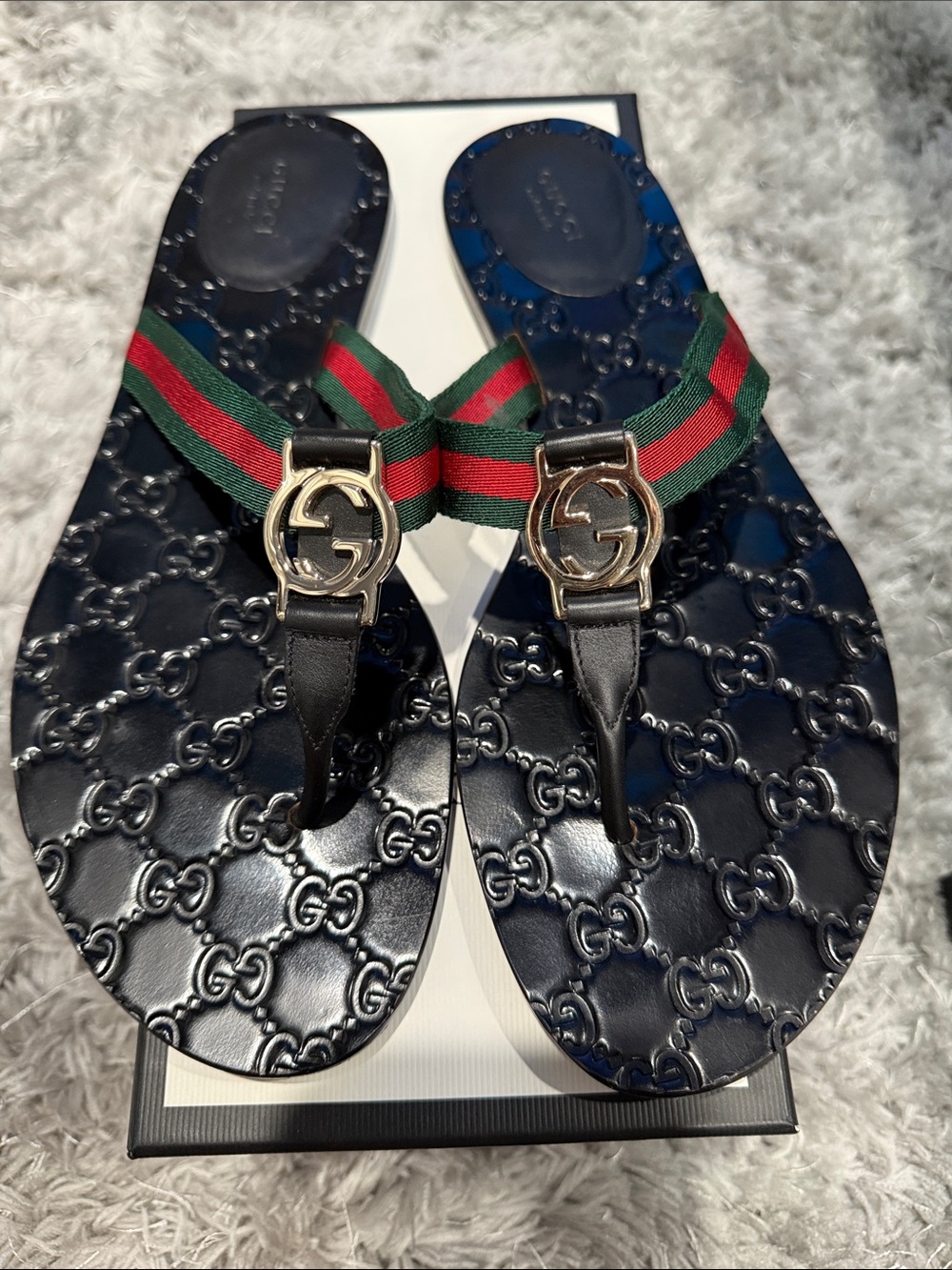 Gucci Navy Leather GG-Embossed Thong Sandals with Green-Red Web